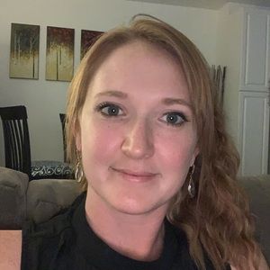 Meet your Posher, Janelle